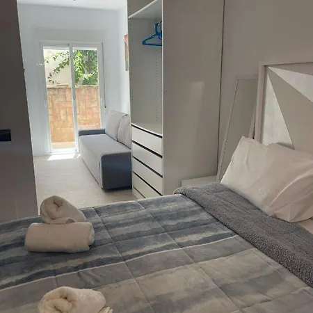 Stunning With Sea Views & Jacuzzi Villa Benalmádena