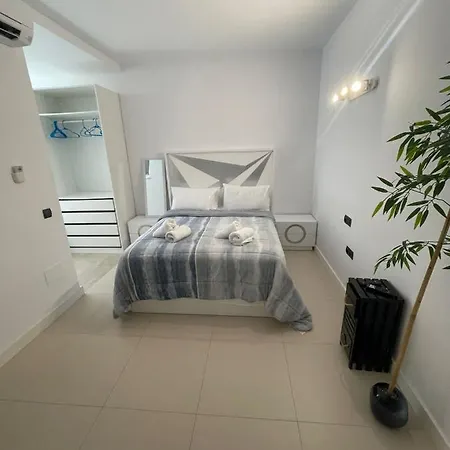 Stunning With Sea Views & Jacuzzi Benalmádena
