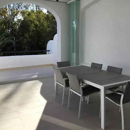 Stunning With Sea Views & Jacuzzi